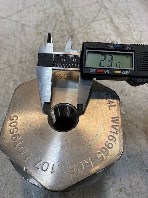 Machining & Milling Gland Nut 33mm Bore 9176S-1M-1 | 304L | WV16965 | RC8