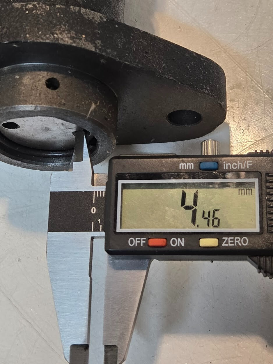 Premier Lubrication Systems PLP Pump 30328 | 7 MM | 11 mm Mounting Holes