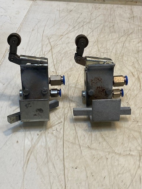 2 Qty of Festo V/O-3-1/8-ASY Stem Valve Assys w/ AL-01 Roller Levers (2 Qty)