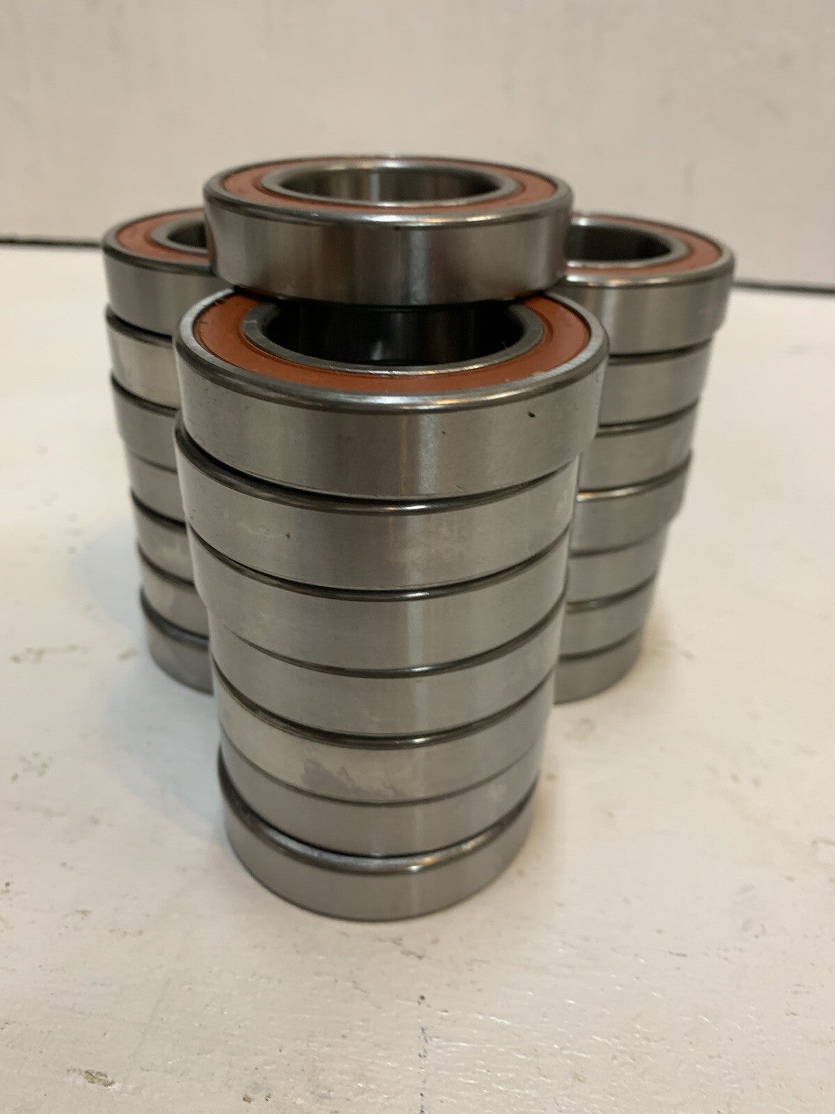 22 NTN Single row Deep Groove Ball Bearings 6008Z 40mm ID, 68mm OD, 15mm Wide