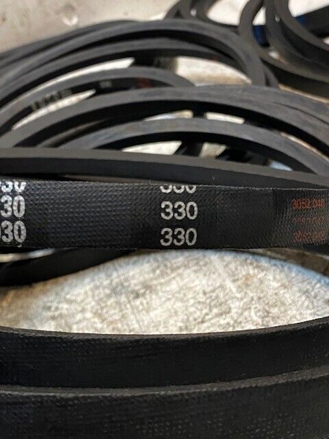 10 Quantity of D&D PowerDrive B90/5L930 330 Rubber V Belts (10 Quantity)