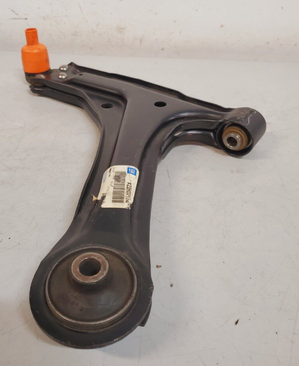 General Motors Front Lower Control Arm Assembly 22602164 | 0S 37 330 | 0S 37 331