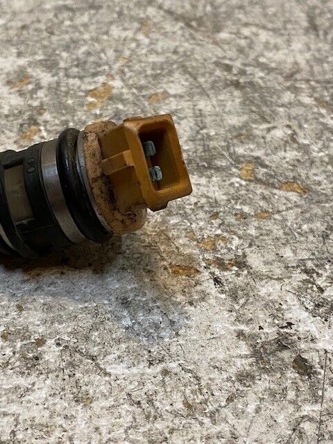 Fuel Injector 2615N | 1E01 | 2-1/2" Long 8mm Tip