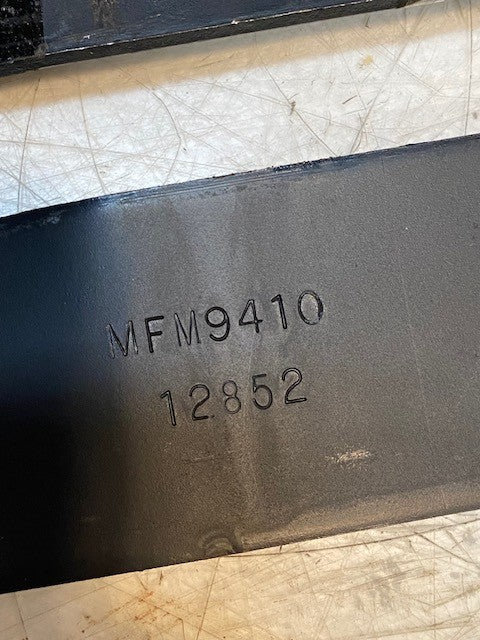 2 Quantity of Lawn Mower Blades 12852 | MFM9410 | 21" x 2-3/16" (2 Quantity)