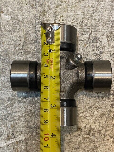 9 Quantity of Universal U-Joints 92mm Wide 30mm End (9 Quantity)