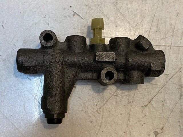 Brake Proportioning Valve 2711 | 0202 | 5-1/2" Long 4" Wide