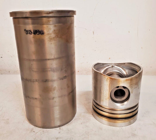 Cylinder Liner & Piston VS558 | 593E | VS-558 | 593-E | VS 558 | 593 E