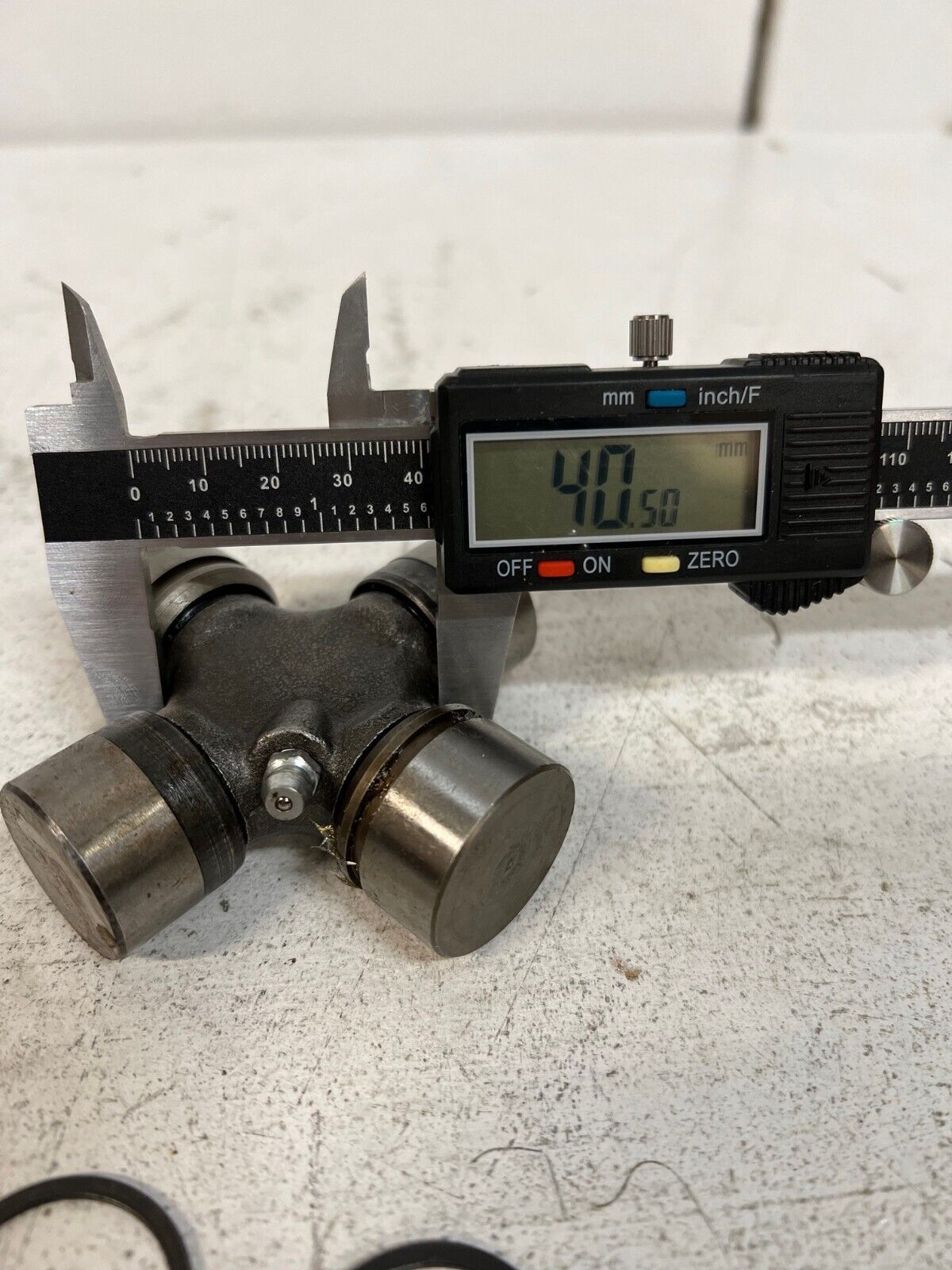 Rockford U-Joint Width 81.2mm | Each Joint 26.9mm