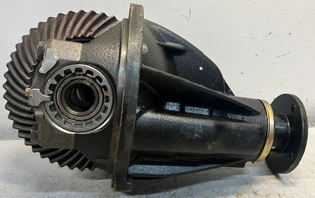Rear Axle Differential 3rd Member Assembly Ring & Pinion Carrier CR420A