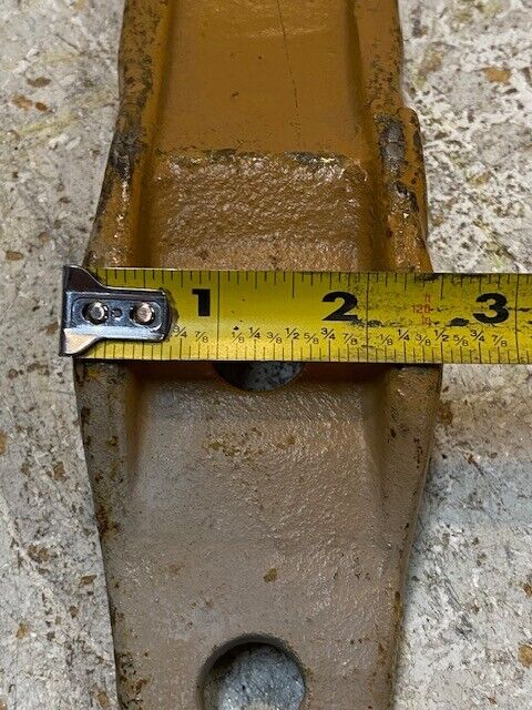 Skidsteer Loader Uni-Tooth Bucket Tip 132-4720 9-1/4" Long 18mm Bore