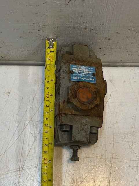 Sperry Vickers RT 06B223 Pressure Control Valve