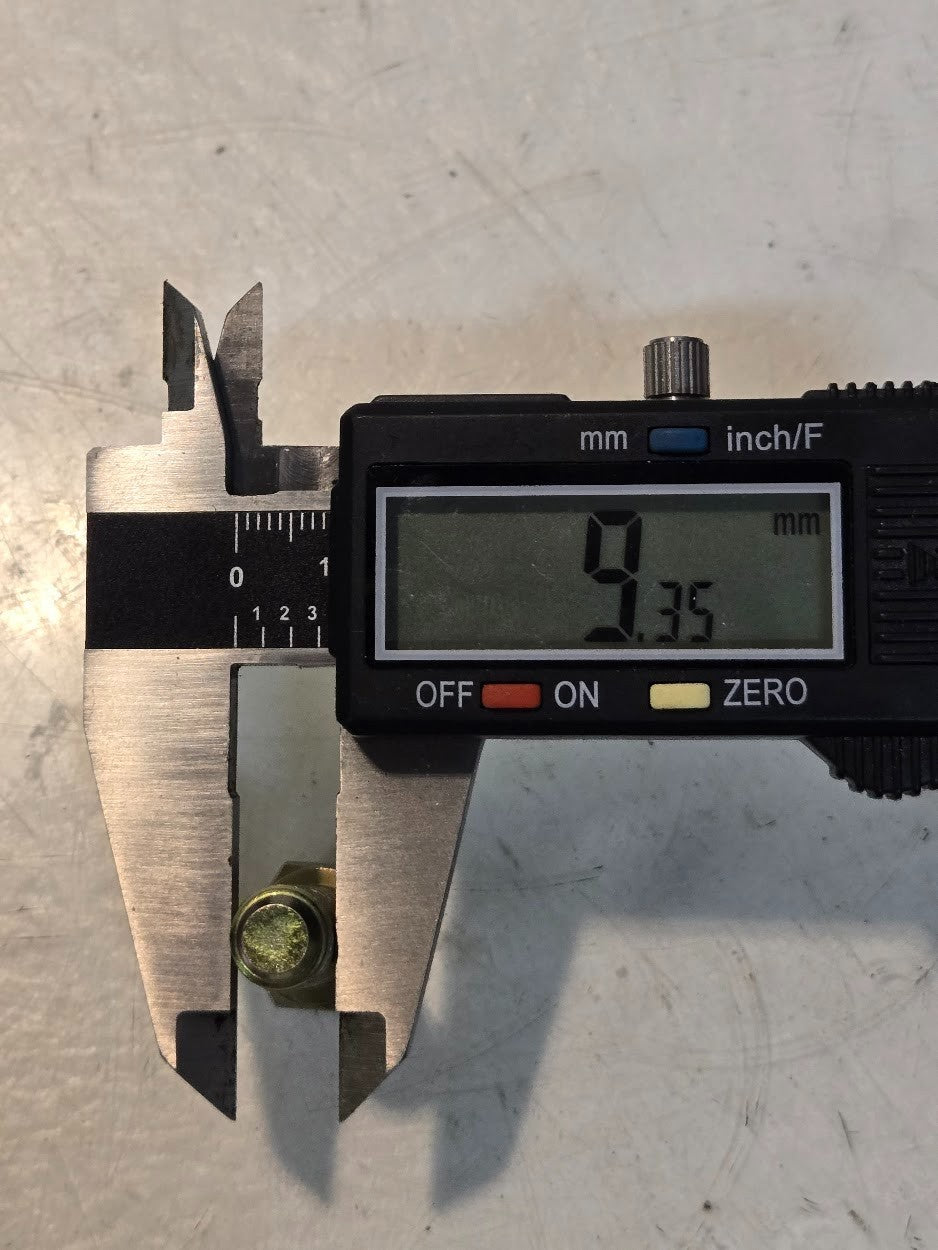 50 Quantity of Case 413-616 Hex Bolts | 3/8"-16 x 1" | 7/16" Hex (50 Quantity)