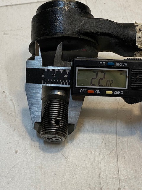 TRW 0029 PJ20-6005 Steering Drag Link 17" Long 32mm Shaft Dia. 22mm Thread