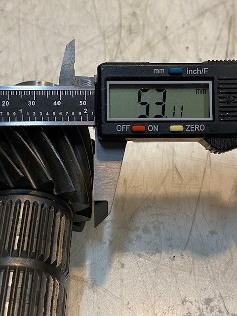 Manual Transmission Countershaft Layshaft 12" Long 53mm 15-Teeth 39mm End