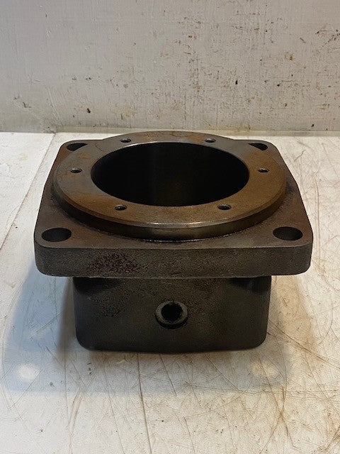 Hydraulic Motor Housing Mounting Flange 2K28 | 109mm Bore