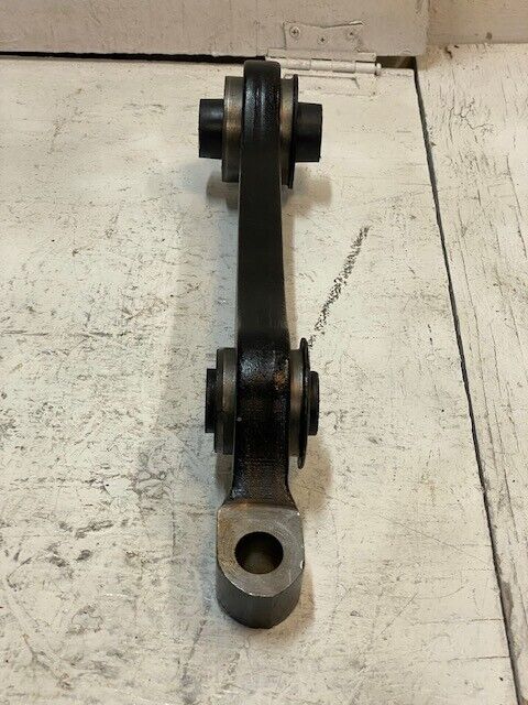 Suspension Control Arm AXB2605514 667810 NR