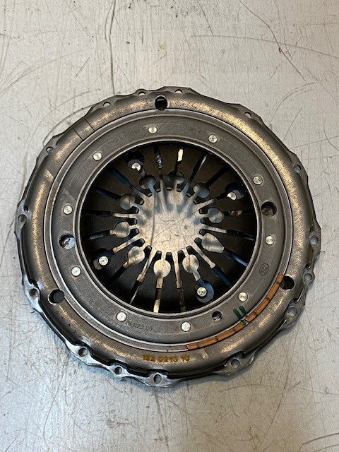 LuK Druckplatte Clutch Pressure Plate 122021610 | B02300 | 48mm Bore 9-1/2" OD