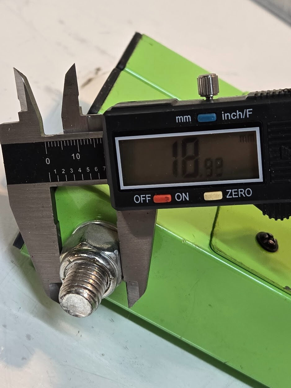 The Designers Edge Halogen Light Wall Mount Arm with Bulb Holder | 24.5" Long