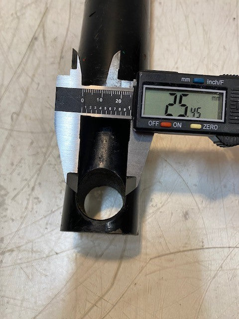 Hydraulic Cylinder 21" Long 25mm Bore 51mm Main Shaft 61mm OD 45mm End 38mm End