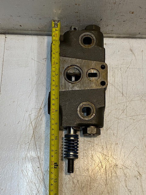 CASE IH CASE LOADER CONTROL VALVE LIFT SECTION H 001 OF G106336