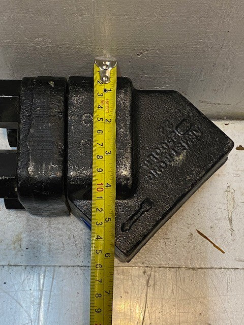 Armstrong Iron Socket Weld Strainer 2500 lb B-133 | F-22