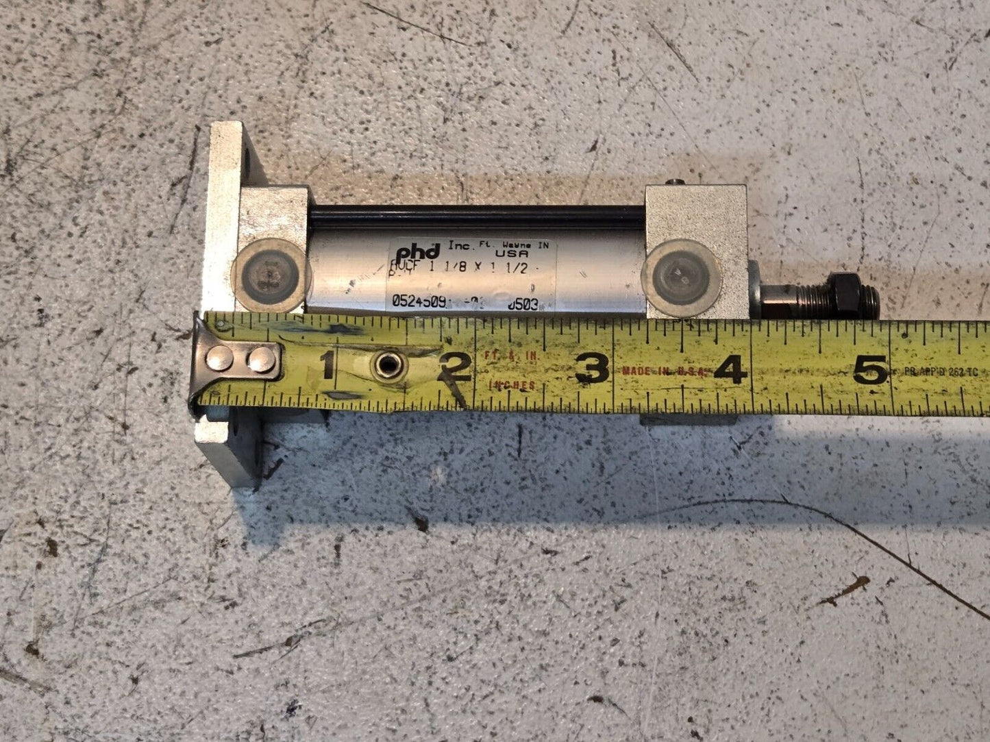 PHD Inc AUCF 1 1/8 x 1 1/2 Pneumatic Cylinder 0503