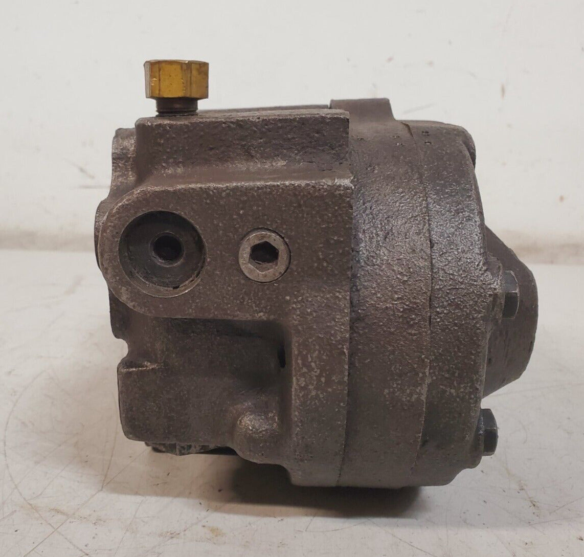 John Deere Hydraulic Pump T16691T | T16699T | Y13781T