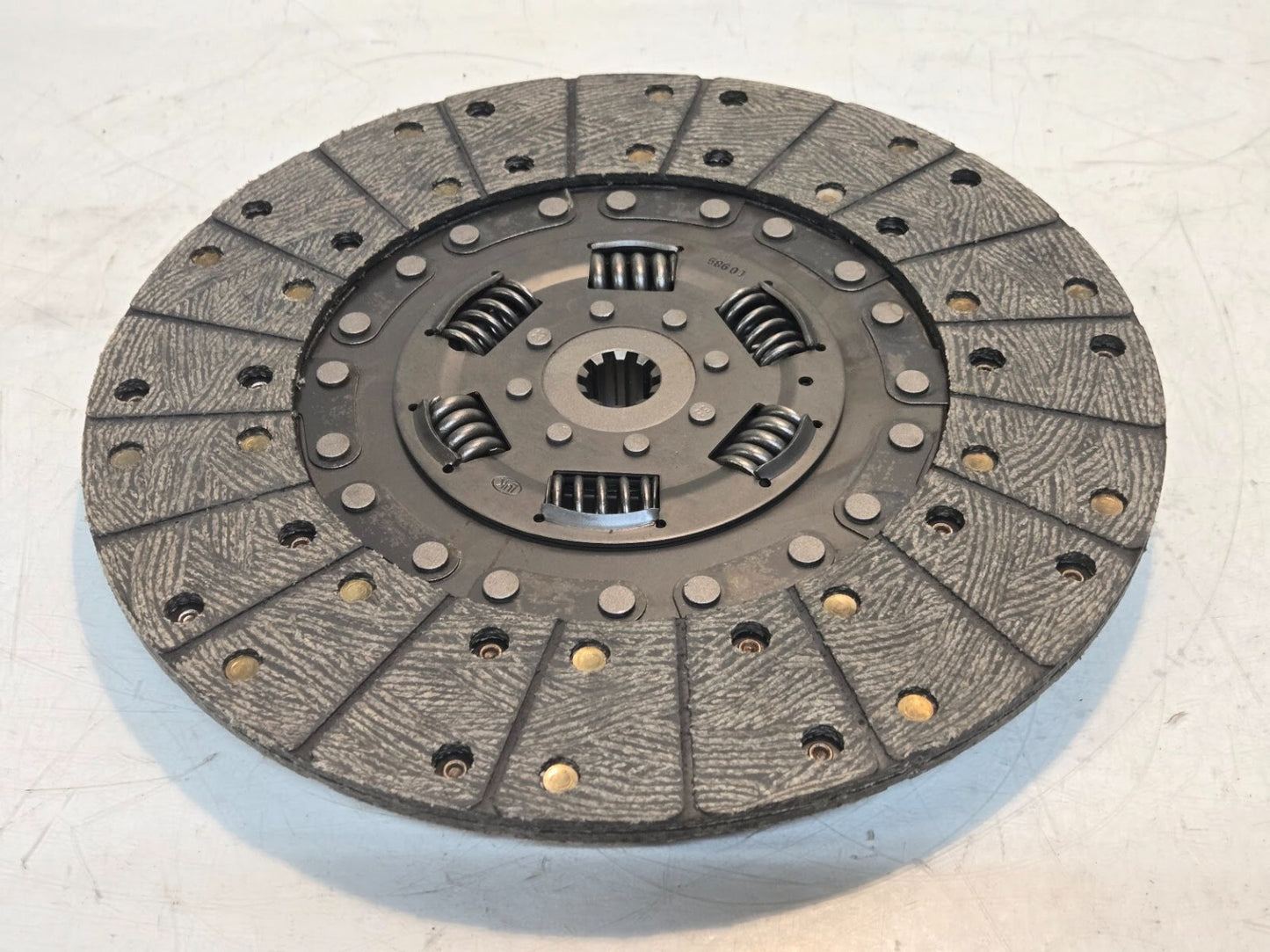 LuK Clutch Disc 58600 | 517 01 | 12-7/8" Diameter | 1 Inch 10 Spline Drive