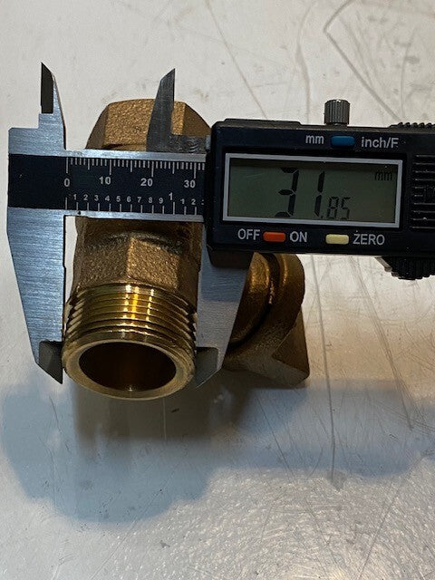 McDonald 300W Lockable Brass Curb Valve NL Valve