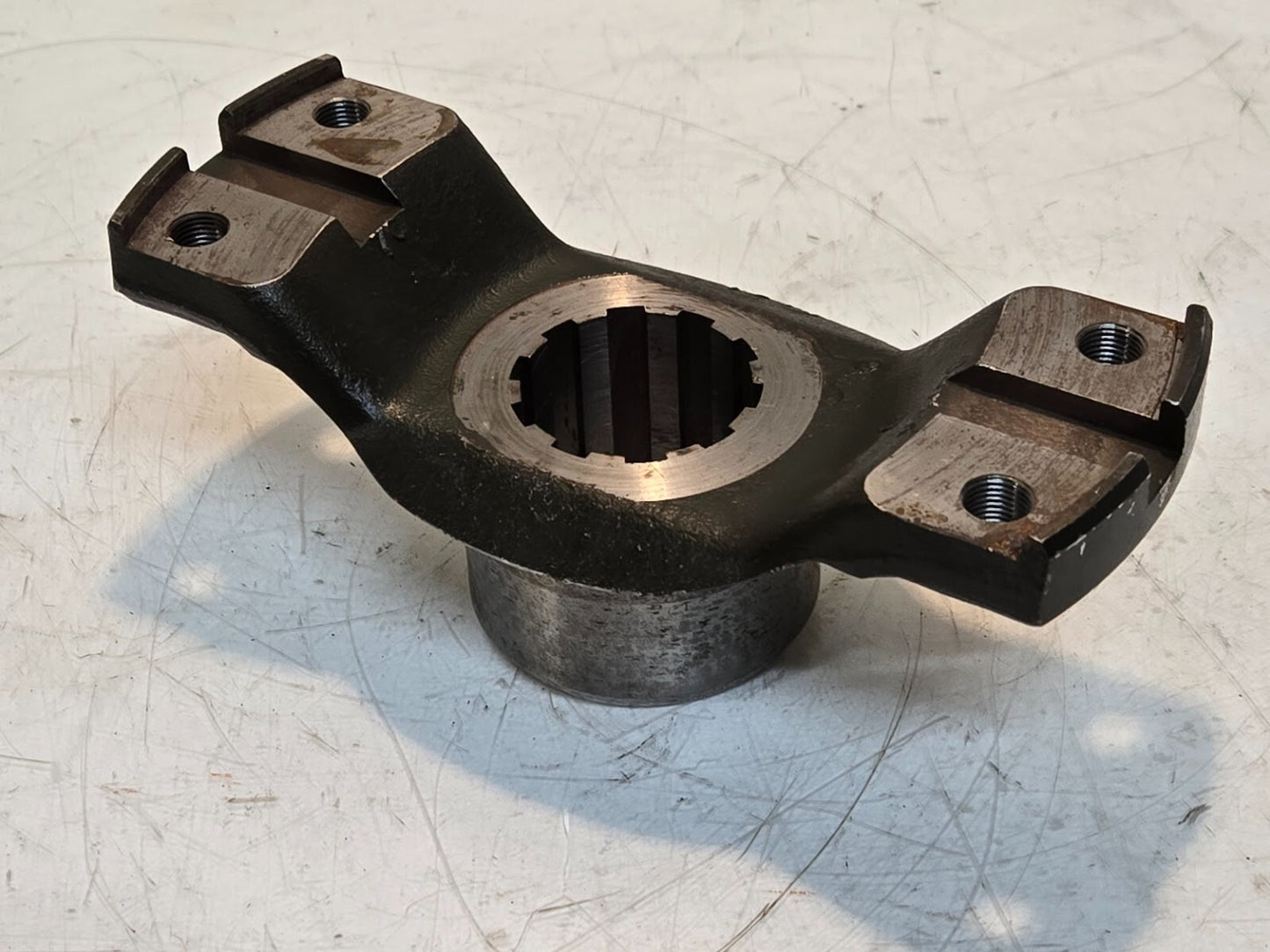 Half Round End Yoke for Eaton 72NYS312 | 10 Spline | 4 Bolt Mount | 74.4 mm Hub