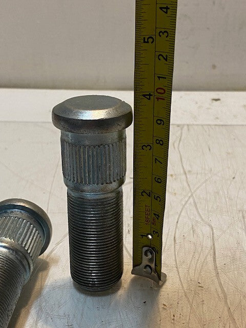 4 Quantity of Navistar Wheel Stud Lug Bolts For Ford 292964C1 | W988R (4 Qty)