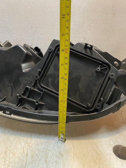 STANLEY LEFT FRONT HEADLIGHT P/N 9216908100 FOR TOYOTA SIENNA 9216962600