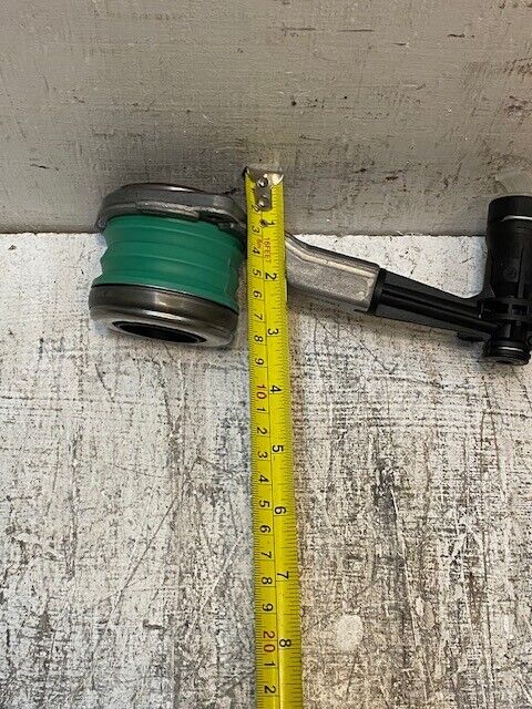 Duralast CS2535 Clutch Slave Cylinder 68026 | G1275-2 | ZA34018B1