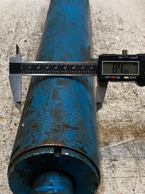 Hydraulic Cylinder Blue 30-1/2" Long 26mm Bore 85mm OD