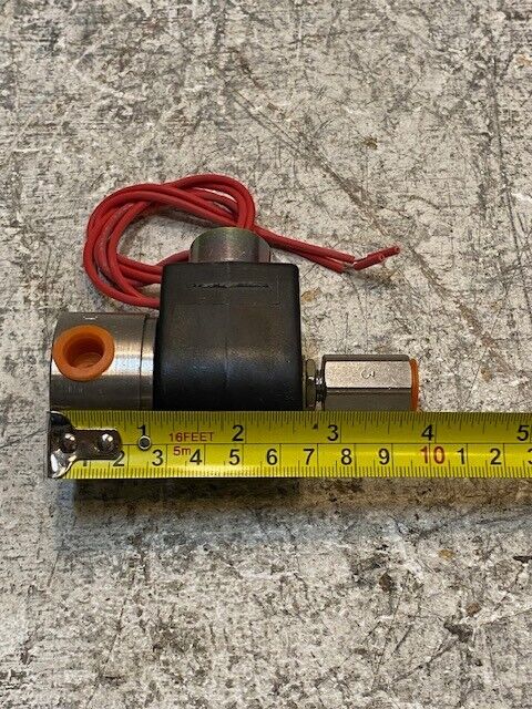 Parker Fluid Control Solenoid Valve 71335SN2ENJ1N0H111C2 | 24V DC 10 Watts