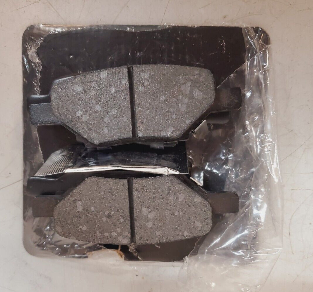 8 Qty. of Detroit Axle Rear Ceramic Brake Pads P-1033 & P-1160 (8 Qty)