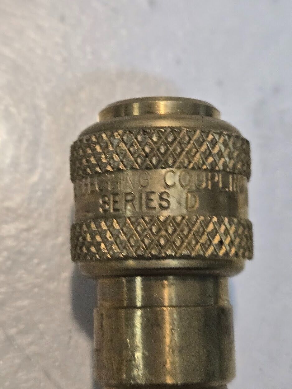20 Quantity of Perfecting Coupling 850486 Series D Quick Connectors (20 Qty)