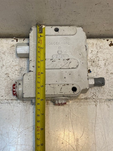 Hydraulic Control Valve 39055-31C | 2114 | 390P5