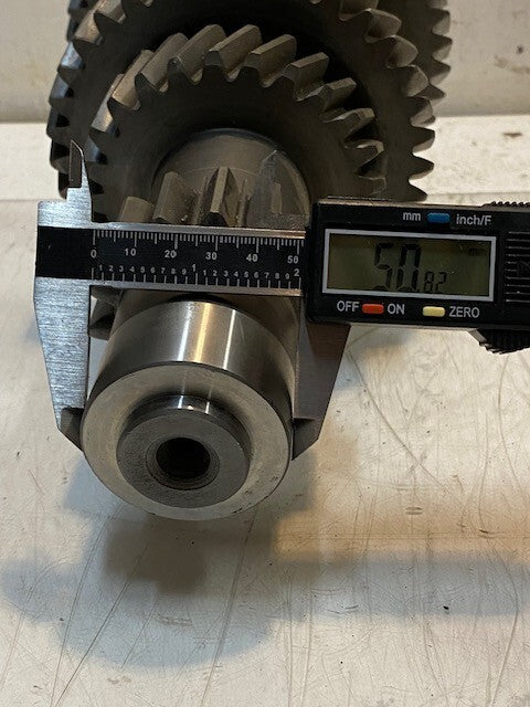 Manual Transmission Countershaft Cluster Gear 11" Long 43-Teeth 51mm Shaft End
