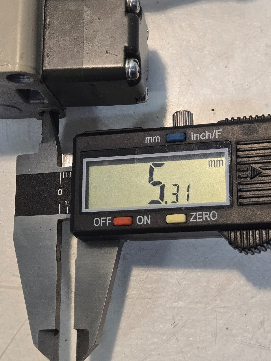 Omron Roller Lever Limit Switch WLCA2-2TSLD | 1G-A | NO | 782Y Type 3, 4, and 13