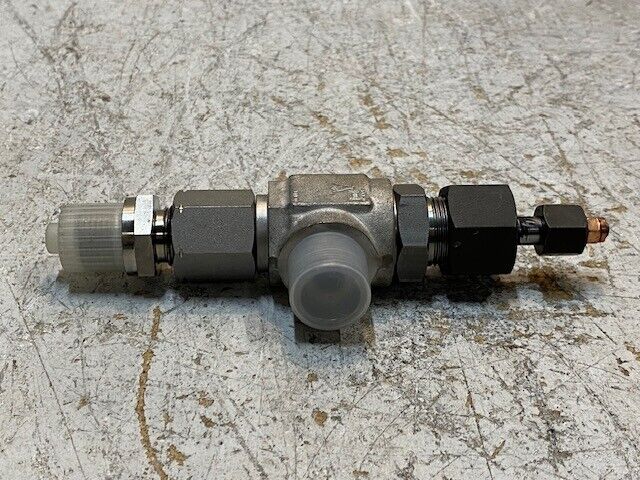 Eckventil Hydraulic Ball Valve 7-1/2" Long PA1.4571 | D3.0 | 193098574