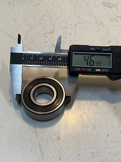 24 Quantity of PEER 6204RLD Bearings 47mm OD 20mm Bore 14mm Thick (24 Quantity)