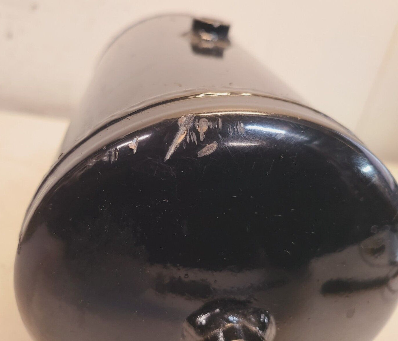 5 Port Air Tank Length 9.5" x Diameter 5.5" - Tank Measurements