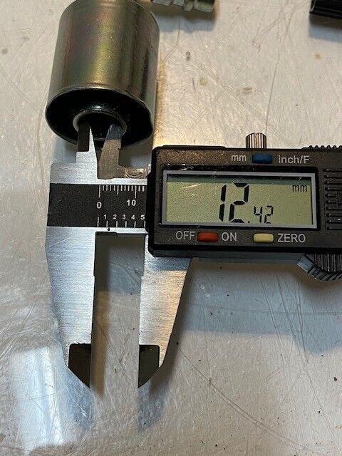 6 Quantity of Hose Fittings 12mm ID Top 12mm ID Bottom 31mm OD (6 Quantity)