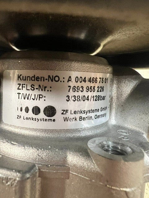 ZF Lenksysteme Remanufactured Power Steering Pump A0044667501 Replacement