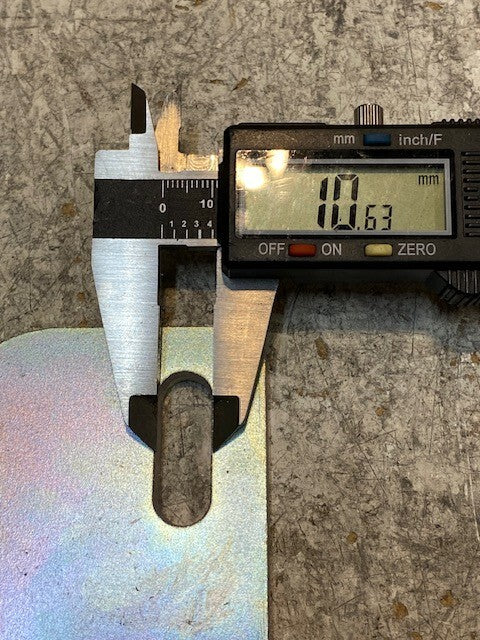 Bendix Bracket 298947 | 7-1/2" L 4" W 1-3/4" H | 11mm Holes