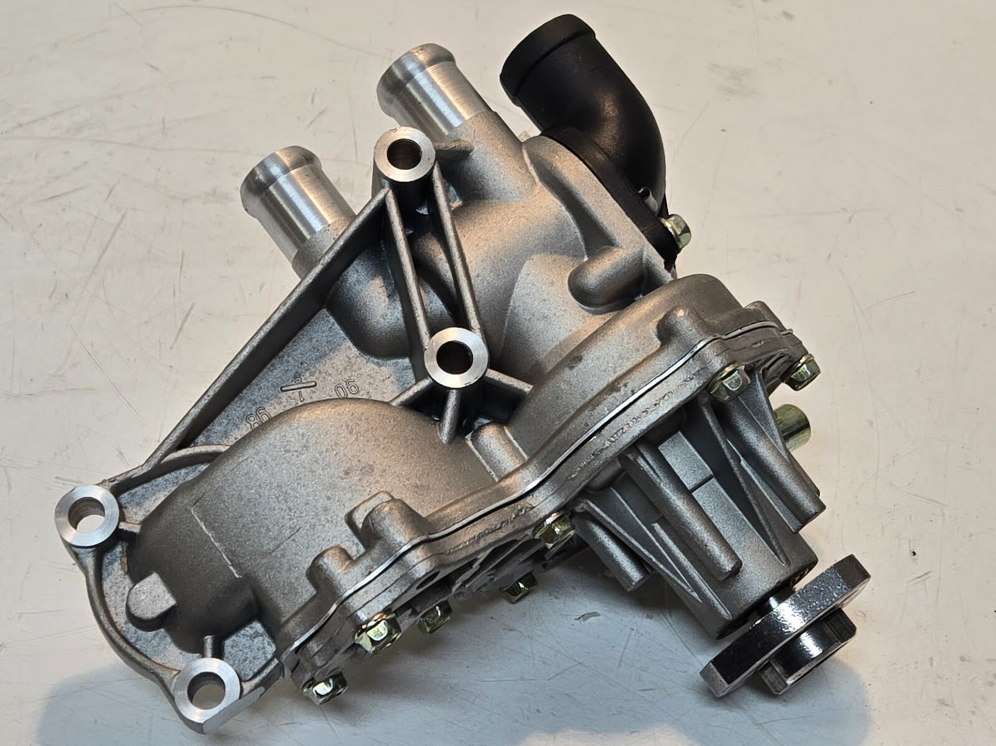 Water Pump and Housing 026121005H | 1838-58-6 for Volkswagen Golf 1.6-2L
