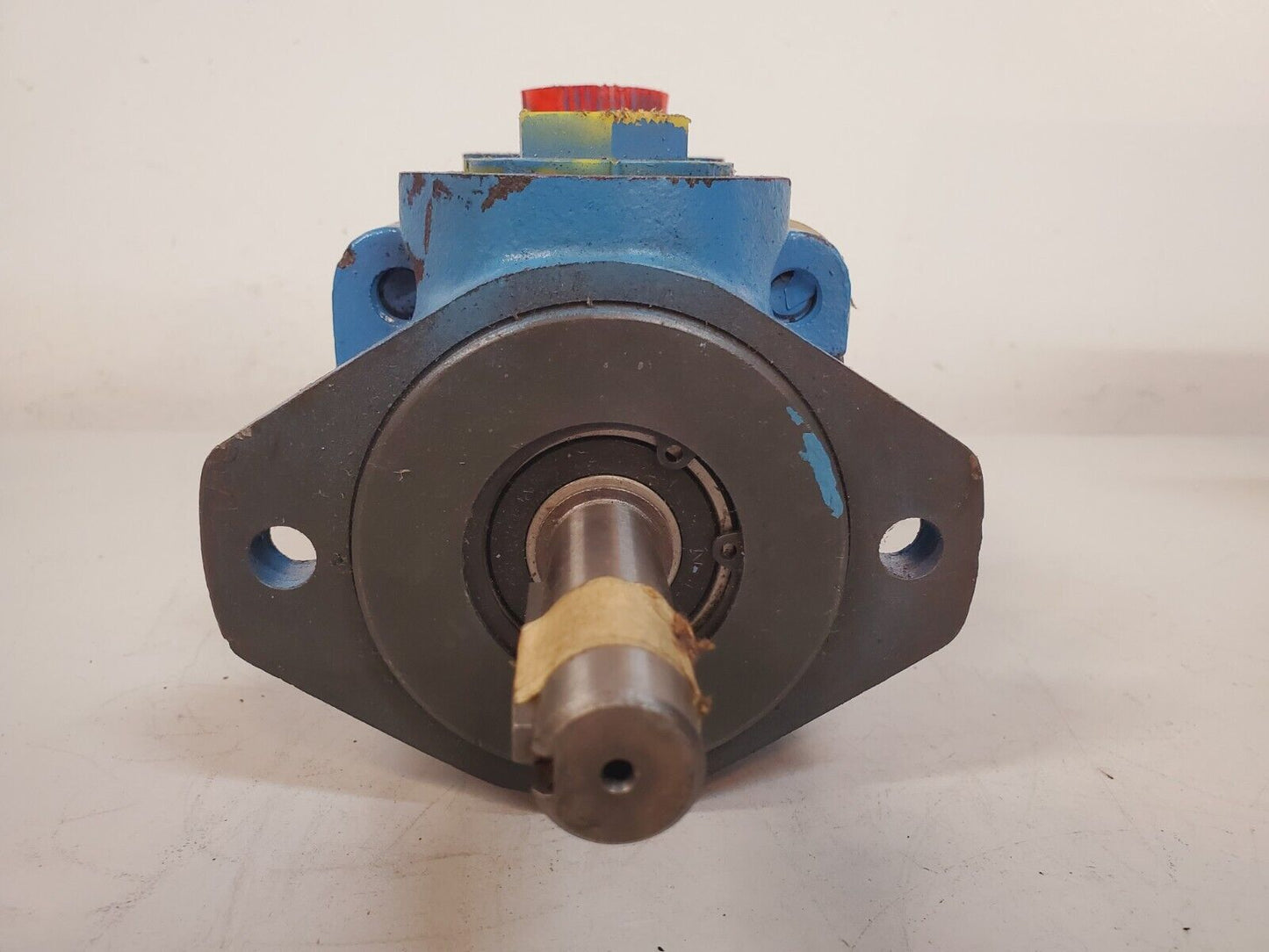 Benchmark Hydraulic Pump 399722 | V201S12S1C11