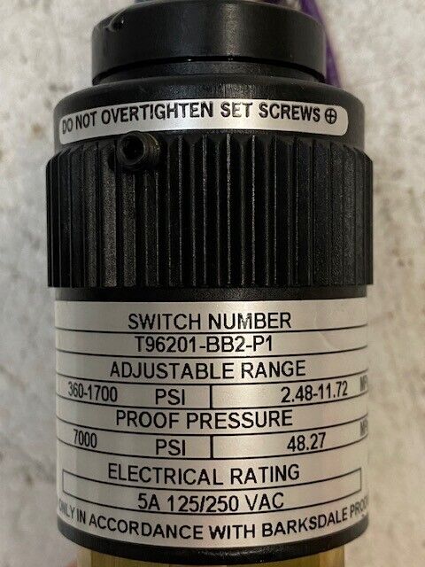 Barksdale Pressure Vacuum Switch T96201-BB2-P1 360-1700 Psi 5A 125/250 VAC