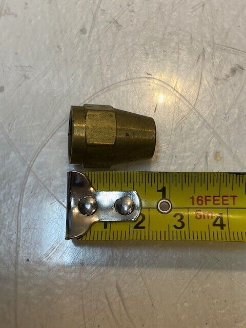 38 Quantity of Brass Flared Tube Hex Nuts 22mm L 11mm ID 8mm Nose (38 Quantity)